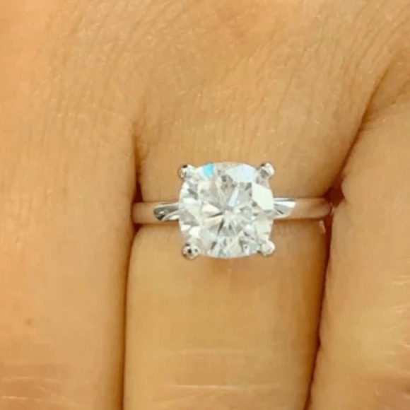 Charles & Colvard Round Forever One 1.2 c.t.w. Moissanite14k Gold Ring ize 10